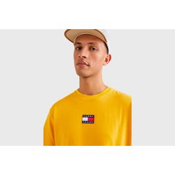 tommy-jeans-badge-amarilla-dm0dm10925-zfw-3.jpeg