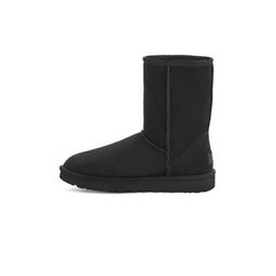 ugg-classic-short-ii-negras-1016223-blk-1.jpeg