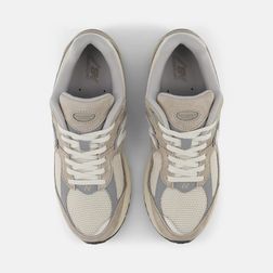 new-balance-2002r-marrones-u2002rrd-4.jpeg