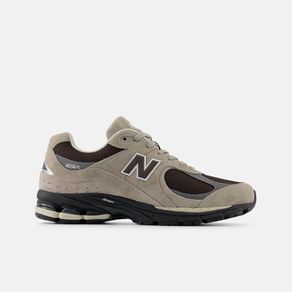 new-balance-2002r-marrones-u2002ro-1.jpeg