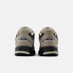 new-balance-2002r-marrones-u2002ro-5.jpeg