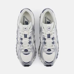 new-balance-204-plateadas-u204lpc-4.jpeg