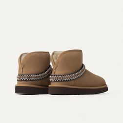 ugg-classic-mini-crescent-marrones-1158262-6-3.jpeg